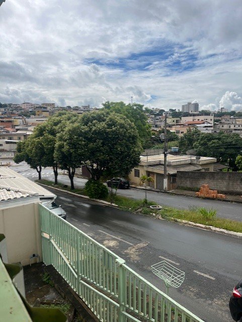 CASA À VENDA NO BAIRRO SANTO ANTÔNIO